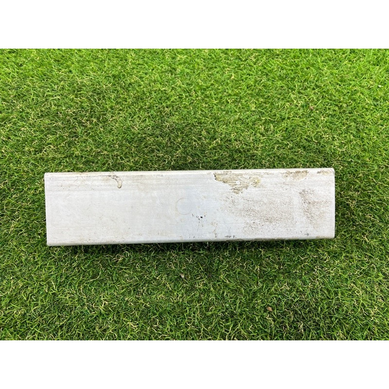 Кронштейн усилителя бампера (стекла и зеркала) AUDI Q5 8R 2012 3.2 CALB 8R0807332C