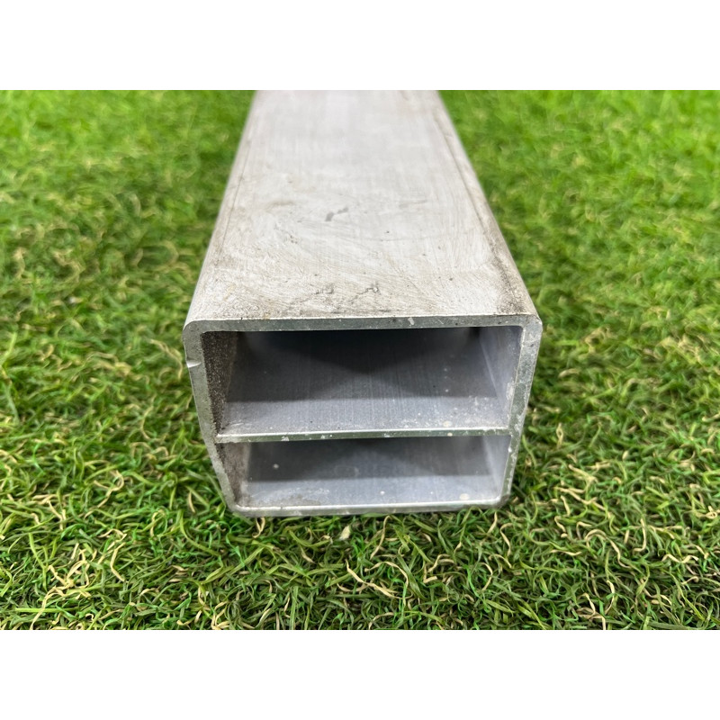 Кронштейн усилителя бампера (стекла и зеркала) AUDI Q5 8R 2012 3.2 CALB 8R0807331C