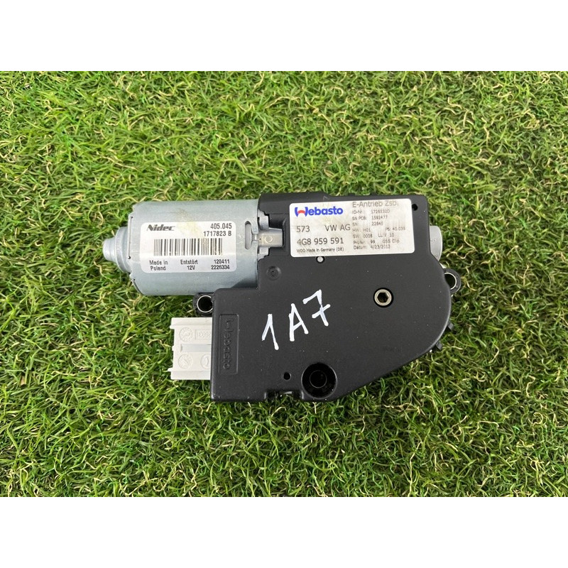 Мотор люка (электрика) AUDI A7 4G 2013 3.0 CGXB 4G8959591