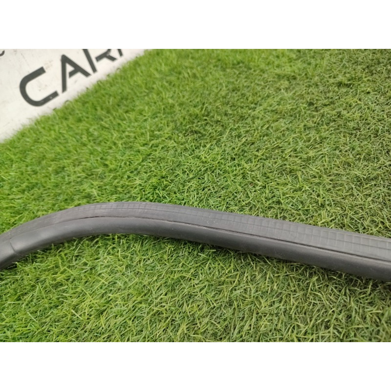 Уплотнитель (кузов и элементы) CHEVROLET Cruze J300 2012 1.8 95440407