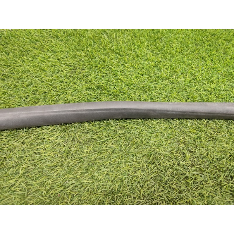 Уплотнитель (кузов и элементы) CHEVROLET Cruze J300 2012 1.8 95440407