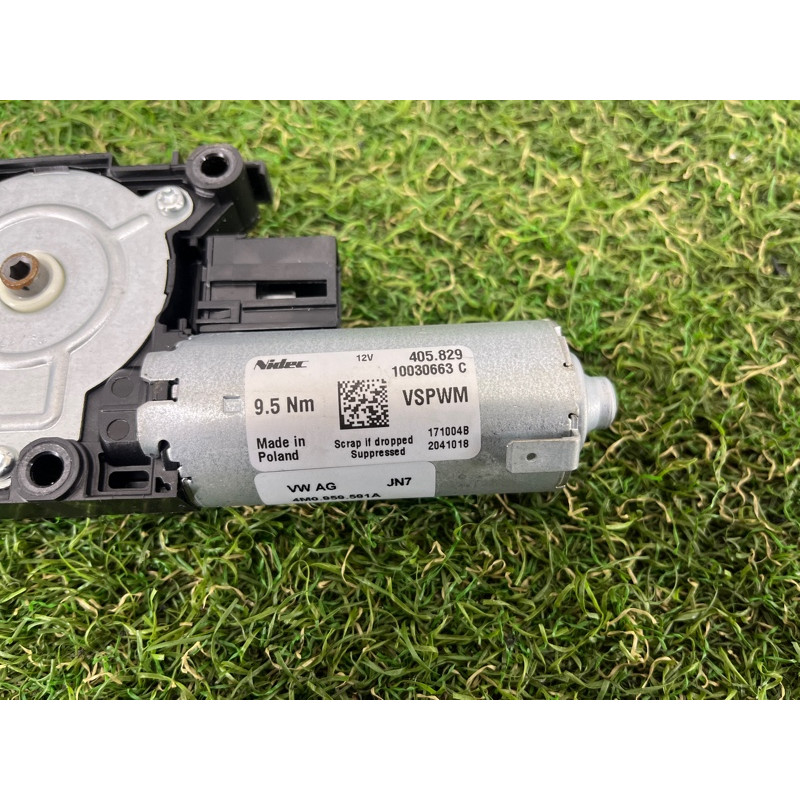 Мотор люка (электрика) AUDI Q7 4M 2018 3.0 TFSi 4M0959591A