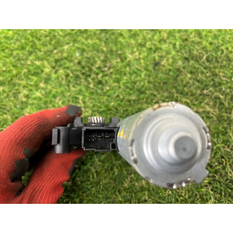 Мотор люка (электрика) AUDI Q7 4M 2018 3.0 TFSi 4M0959591A