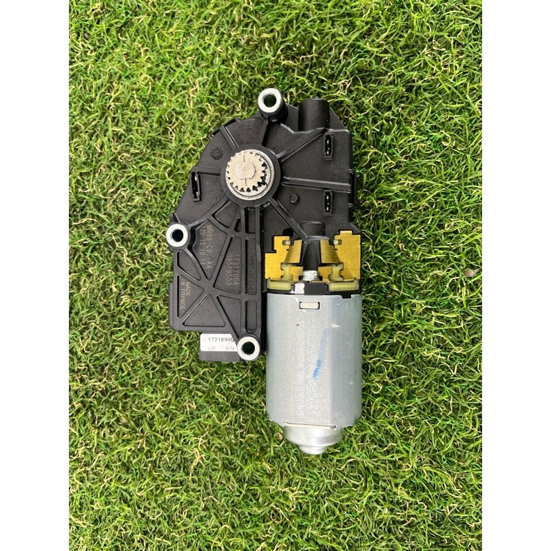 Мотор люка (електрика) BMW 2-series F22 2015 2.0 67617316535