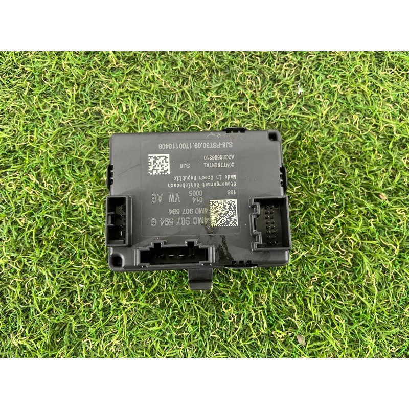 Блок управления люком (электрика / блоки управления) AUDI Q7 4M 2018 3.0 TFSi 4M0907594G