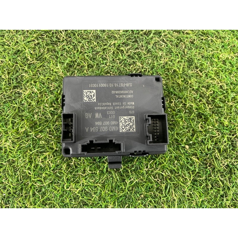 Блок управления люком (электрика / блок управления) AUDI A4 B9 2017 2.0 4M0907594A