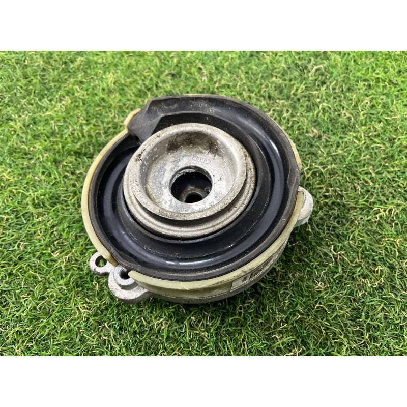 Опора стойки (подвеска) AUDI A4 B9 2017 2.0 8W0412377
