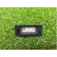 Плафон підсвічування номера