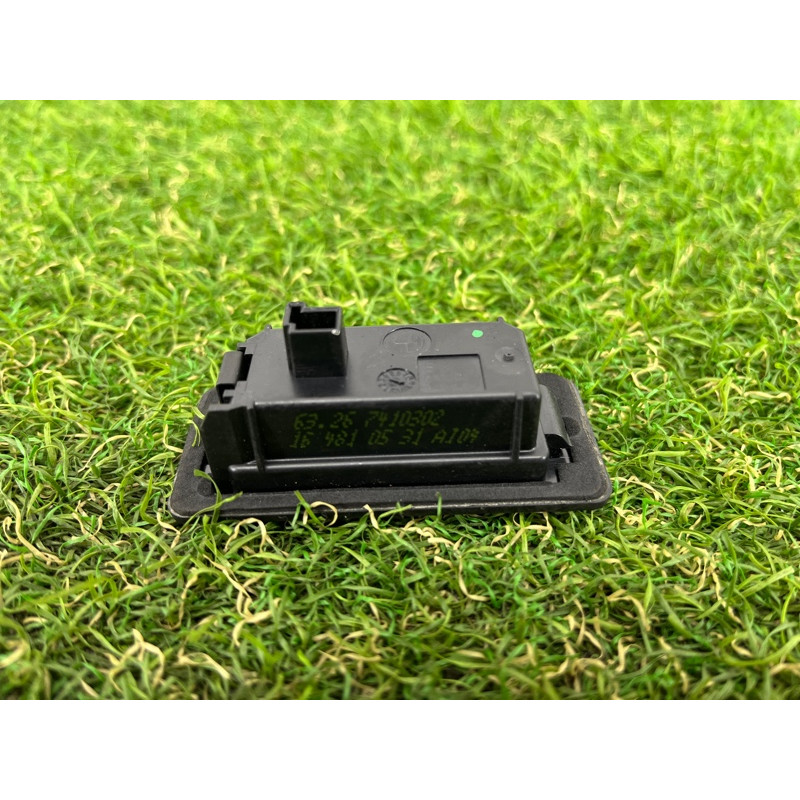 Плафон підсвічування номера (оптика - оптика) BMW 5-series G30 2017 2.0 B46B20 63267410302