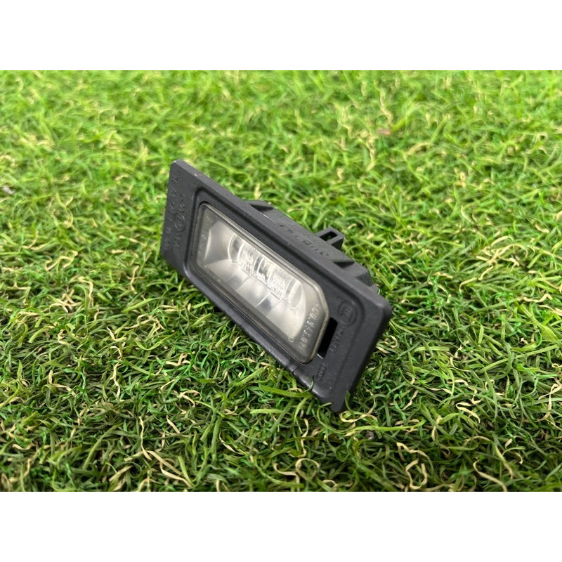 Плафон подсветки номера (оптика) AUDI A3 8V 2015 1.8 4G0943021