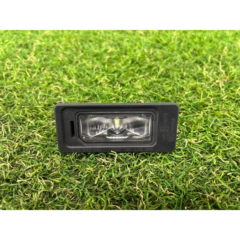 Плафон подсветки номера (оптика) AUDI A3 8V 2018 2.0 CZRA 5NA943021