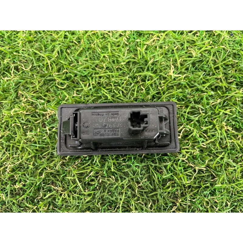 Плафон подсветки номера (оптика) AUDI A3 8V 2018 2.0 CZRA 5NA943021