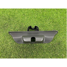 Накладка замка кришки багажника