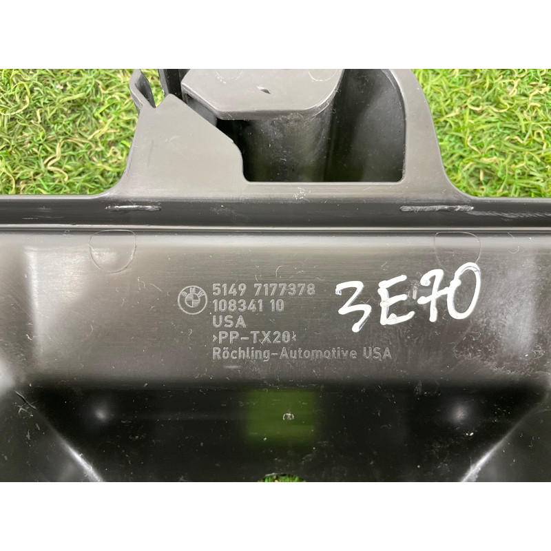 Накладка замка кришки багажника (салон) BMW X5 E70 2008 3.0 N52N 51497177378