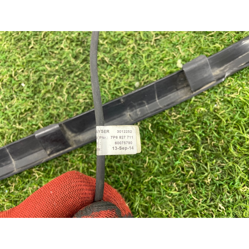 Датчик наклона крышки багажника (электрика / датчики) Volkswagen Touareg FL 2015 3.6 7P68277119B9