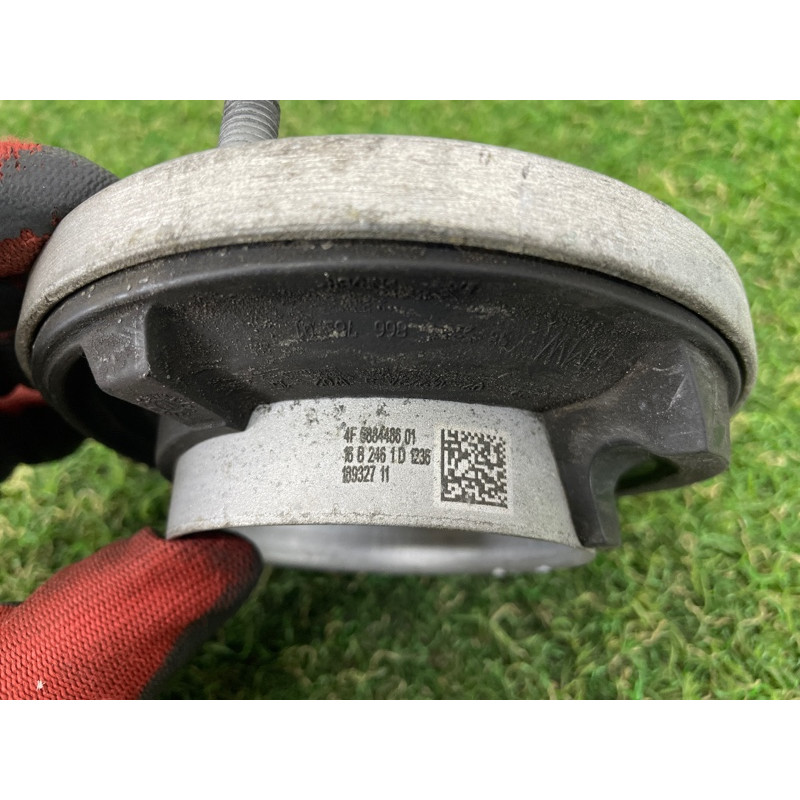 Опора стійки (підвіска) BMW 5-series G30 2017 2.0 B46B20 33506884486