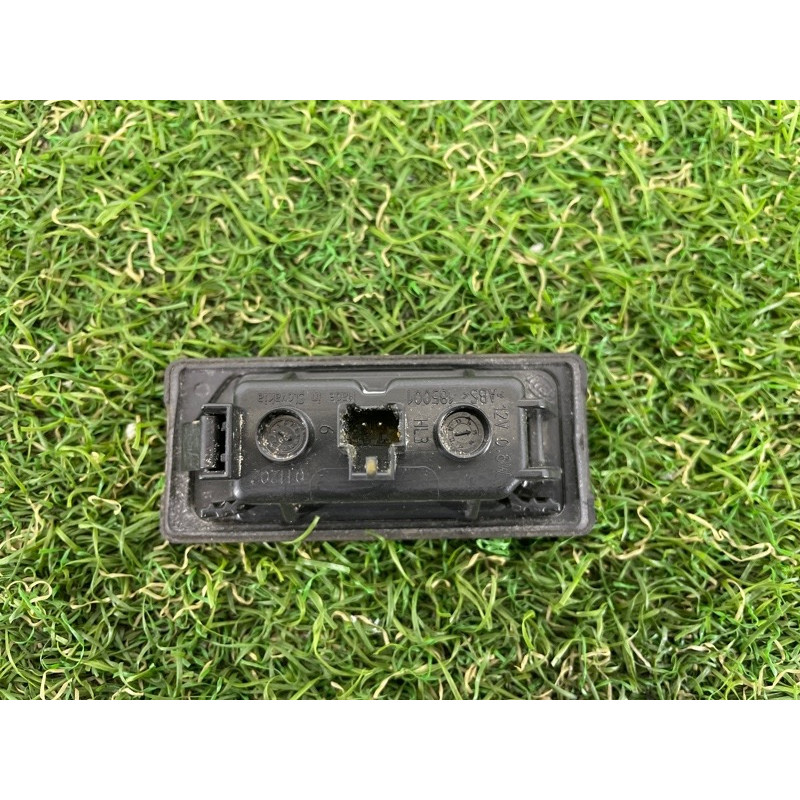 Плафон подсветки номера (оптика) Volkswagen Touareg FL 2015 3.6 3AF943021A