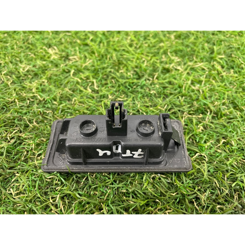 Плафон подсветки номера (оптика) Volkswagen Touareg FL 2015 3.6 3AF943021A