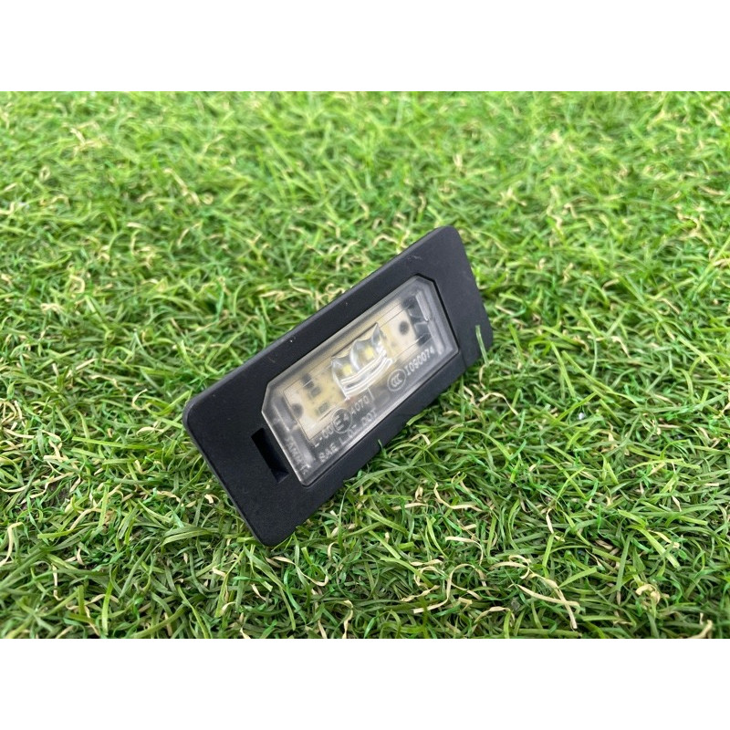 Плафон подсветки номера (оптика) BMW X3 F25 2012 3.0 63267193293