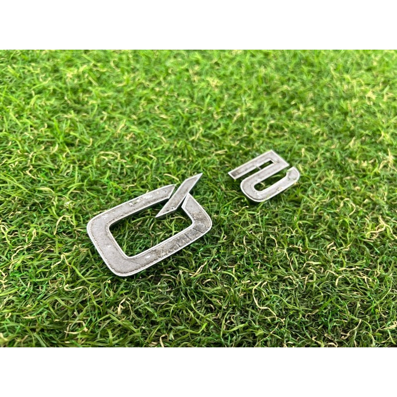 Эмблема (кузов и элементы) AUDI Q5 8R 2012 3.2 CALB 8R08537412ZZ