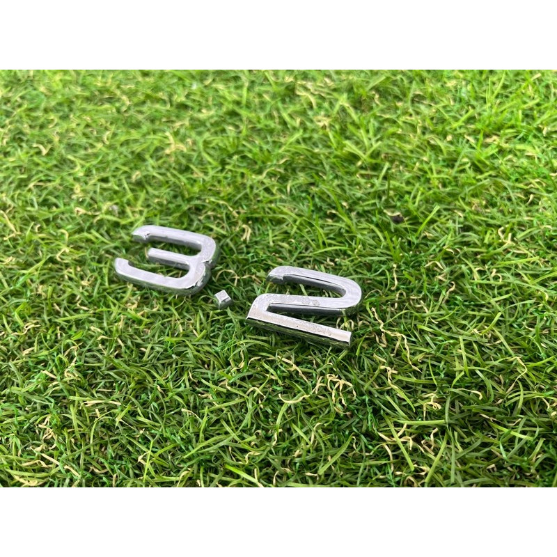 Эмблема (кузов и элементы) AUDI Q5 8R 2012 3.2 CALB 8R08537432ZZ