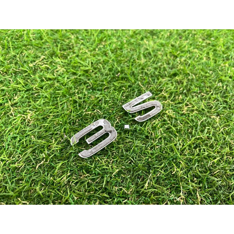 Эмблема (кузов и элементы) AUDI Q5 8R 2012 3.2 CALB 8R08537432ZZ