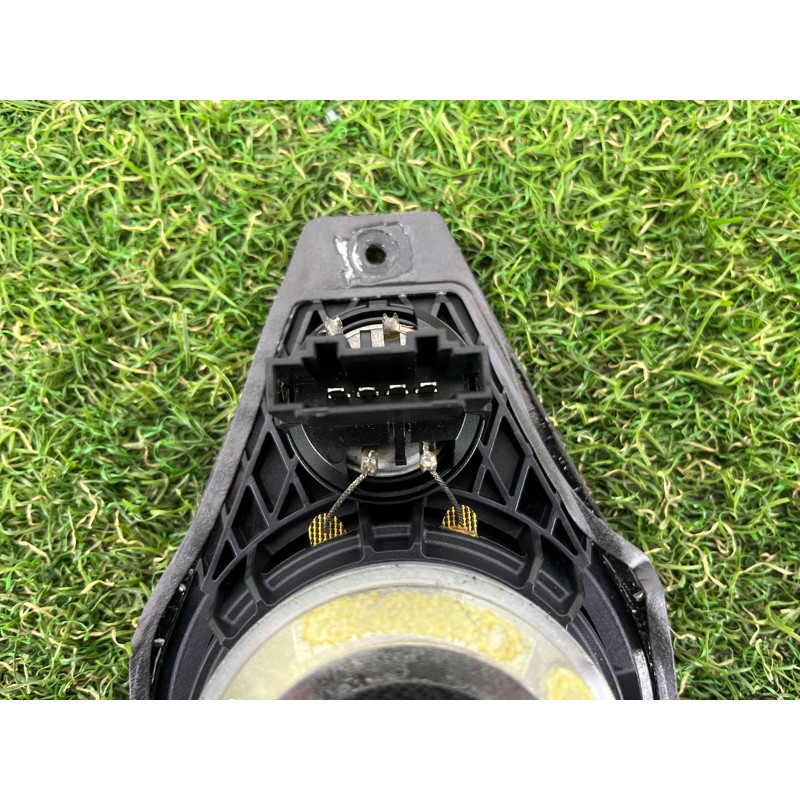 Динамик (электрика) Volkswagen Touareg FL 2015 3.6 7P6035827