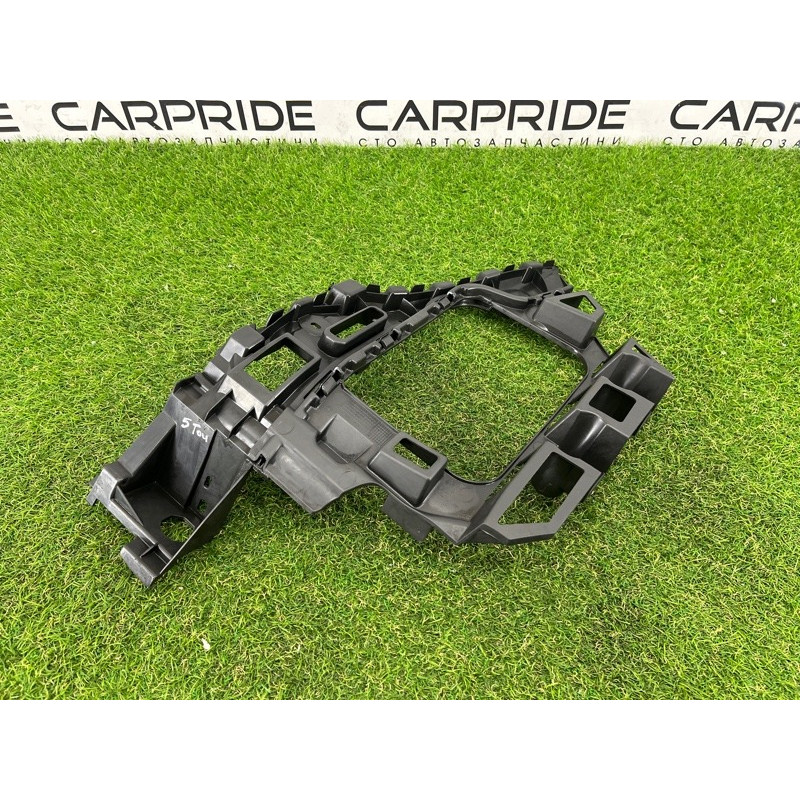 Кріплення бампера (кузов і елементи) Volkswagen Touareg NF 2012 3.0 7P6807376B