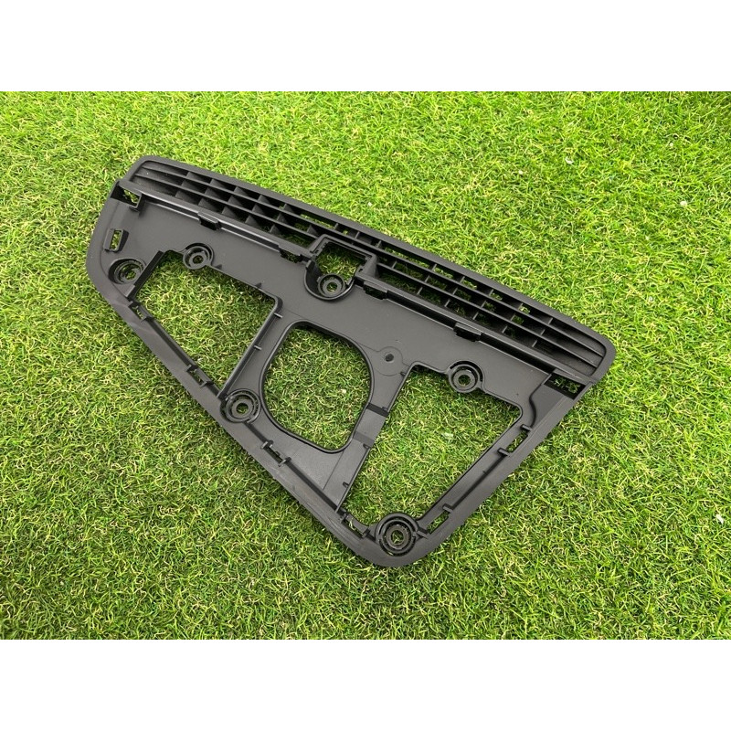 Накладка торпеды (салон) AUDI Q5 8R 2012 3.2 CALB 8R1819635A6PS