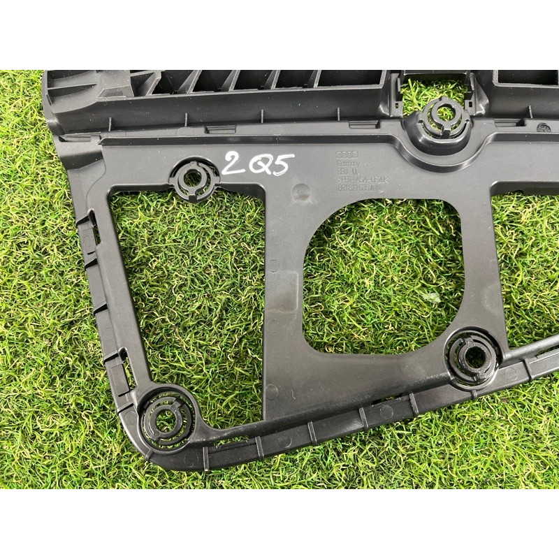 Накладка торпеды (салон) AUDI Q5 8R 2012 3.2 CALB 8R1819635A6PS