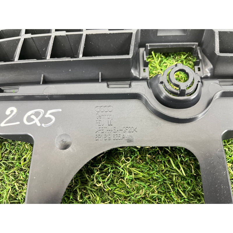 Накладка торпеды (салон) AUDI Q5 8R 2012 3.2 CALB 8R1819635A6PS