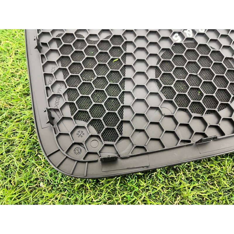 Крышка динамика в торпедо (салон) AUDI Q5 8R 2012 3.2 CALB 8R1857210B6PS