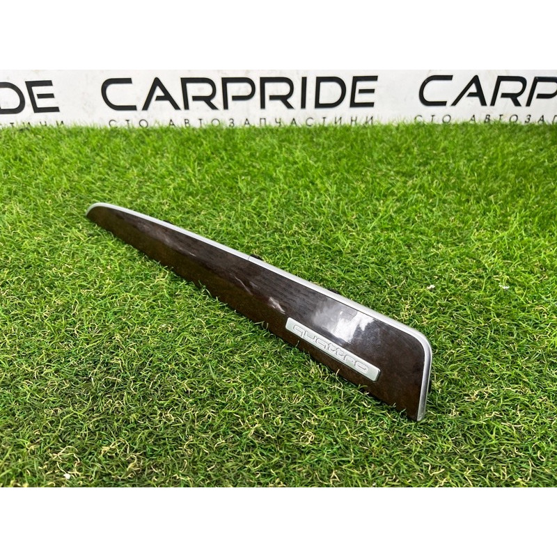 Декоративная накладка торпедо (салон) AUDI Q5 8R 2012 3.2 CALB 8R1853190B1B4