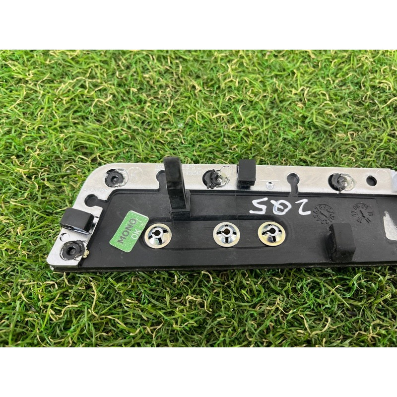 Декоративная накладка торпедо (салон) AUDI Q5 8R 2012 3.2 CALB 8R1853190B1B4