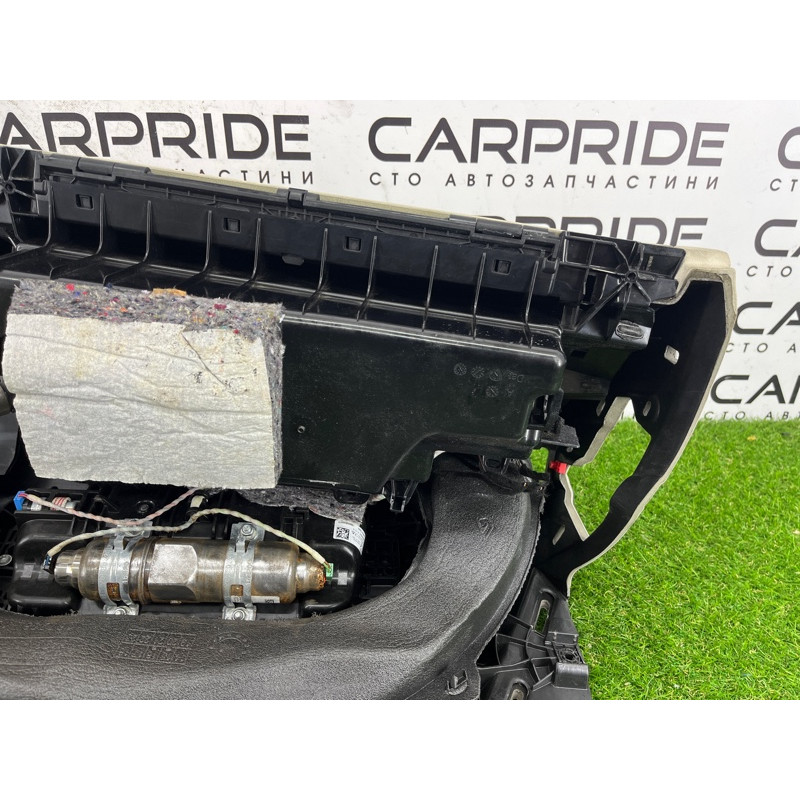 Торпеда (салон) BMW 5-series G30 2017 2.0 B46B20 51459868771
