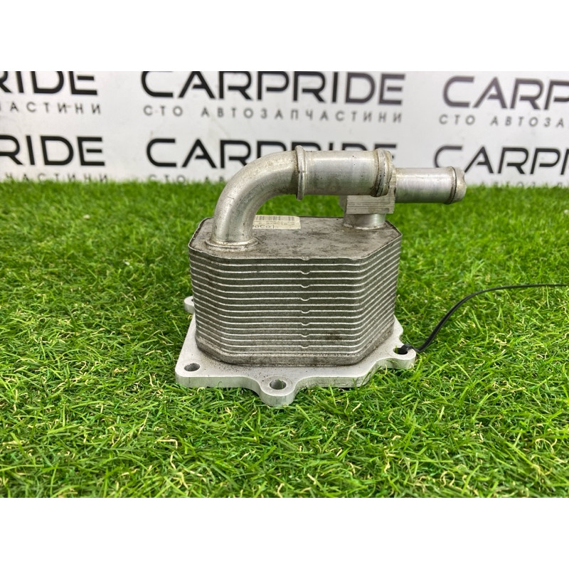 Теплообменник масляного фильтра (двигатель и элементы) Ford Explorer MK5 2017 3.7 8A8Z6A642A