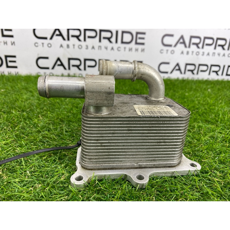 Теплообменник масляного фильтра (двигатель и элементы) Ford Explorer MK5 2017 3.7 8A8Z6A642A