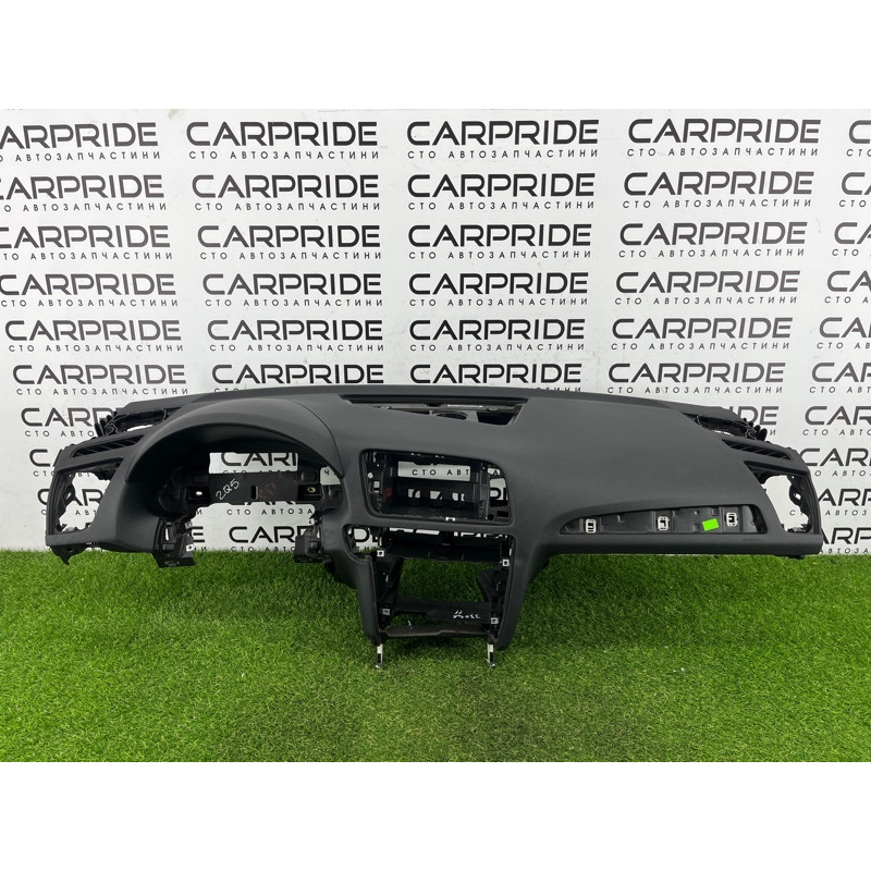 Торпедо (салон) AUDI Q5 8R 2012 3.2 CALB 8R1857003G24A