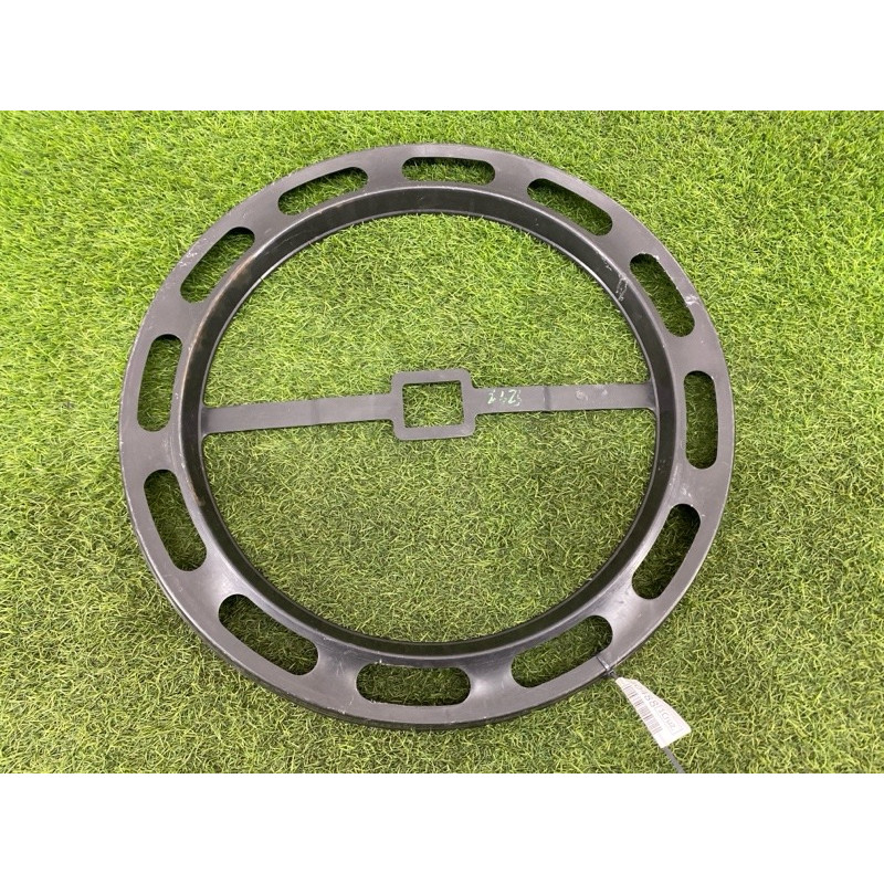 Крепление запасного колеса (кузов и элементы) CHEVROLET Cruze J300 2012 1.8 13273001