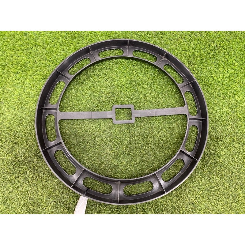 Крепление запасного колеса (кузов и элементы) CHEVROLET Cruze J300 2012 1.8 13273001