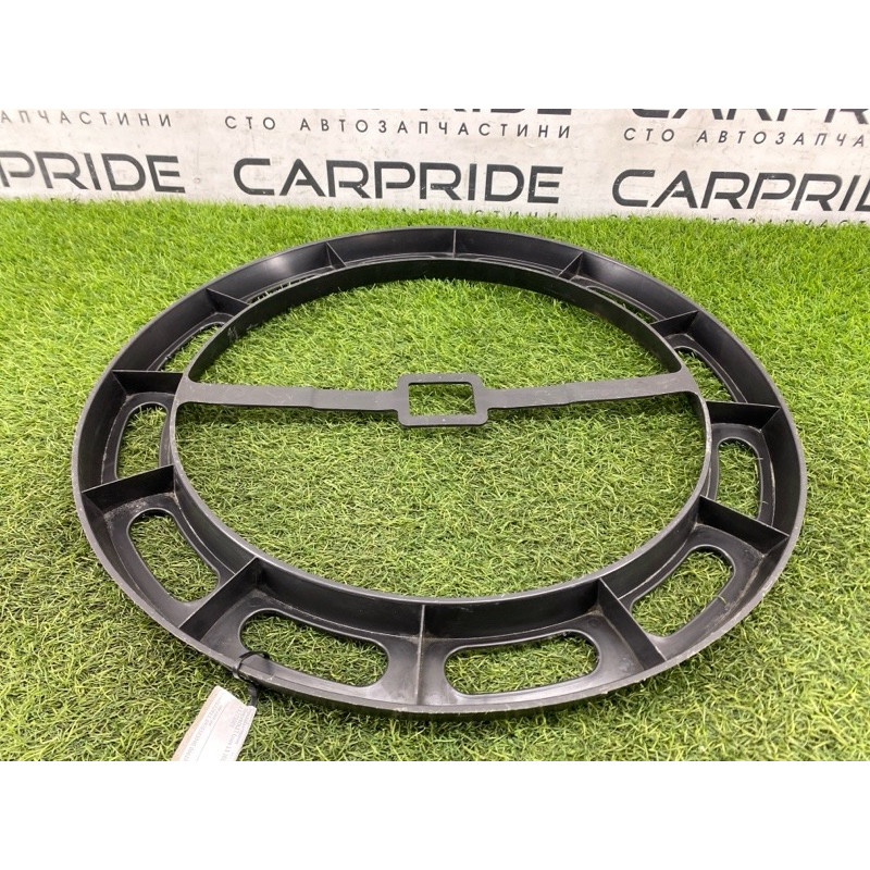 Крепление запасного колеса (кузов и элементы) CHEVROLET Cruze J300 2012 1.8 13273001