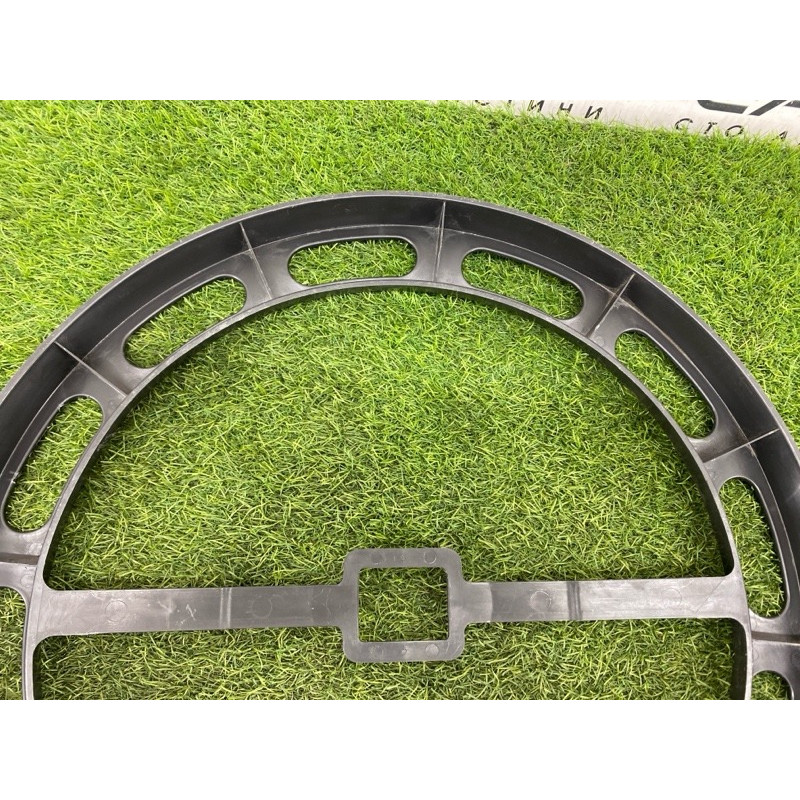 Крепление запасного колеса (кузов и элементы) CHEVROLET Cruze J300 2012 1.8 13273001