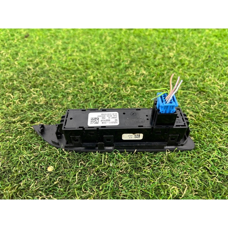 Блок кнопок (электрика / кнопки) BMW 2-series F22 2015 2.0 61319391705