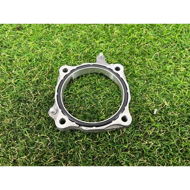 Адаптер дроссельной заслонки (кронштейны двигателя) AUDI A7 4G 2013 3.0 CGXB 06E145175H