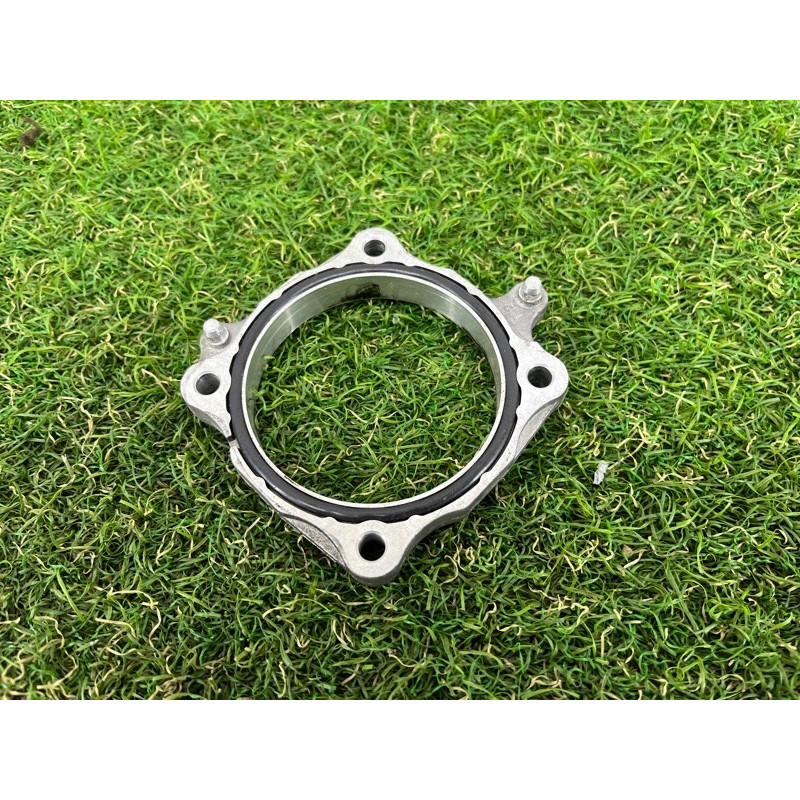 Адаптер дроссельной заслонки (кронштейны двигателя) AUDI A7 4G 2013 3.0 CGXB 06E145175H