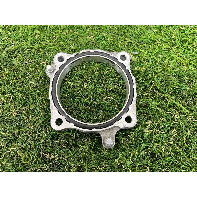 Адаптер дроссельной заслонки (кронштейны двигателя) AUDI A7 4G 2013 3.0 CGXB 06E145175H