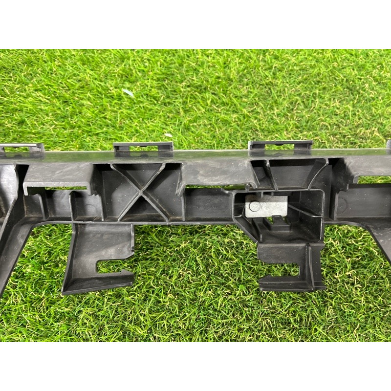 Крепление бампера (кузов и элементы) AUDI A3 8V 2018 2.0 CZRA 8V5807385D