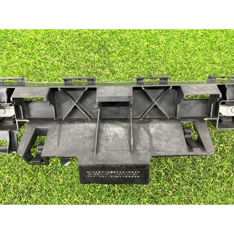 Крепление бампера (кузов и элементы) AUDI A3 8V 2018 2.0 CZRA 8V5807385D