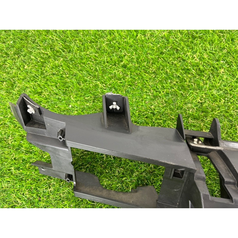 Крепление бампера (кузов и элементы) AUDI Q7 4L 2007 3.6 4L0807385