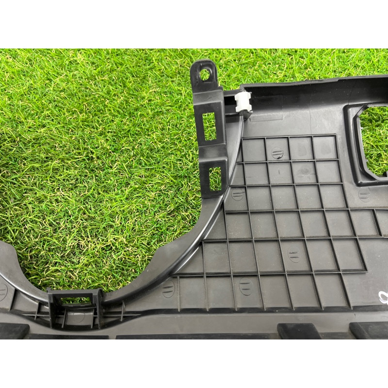 Накладка торпедо нижняя (салон) Jeep Grand Cherokee WK2 2017 3.6 5MT27DX9AA